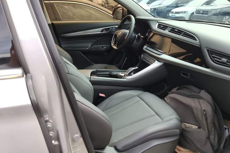 Used Dongfeng Aeolus AX7 2020 1.6T Automatic AI Navigation Model China VI Standard Right Front Seat