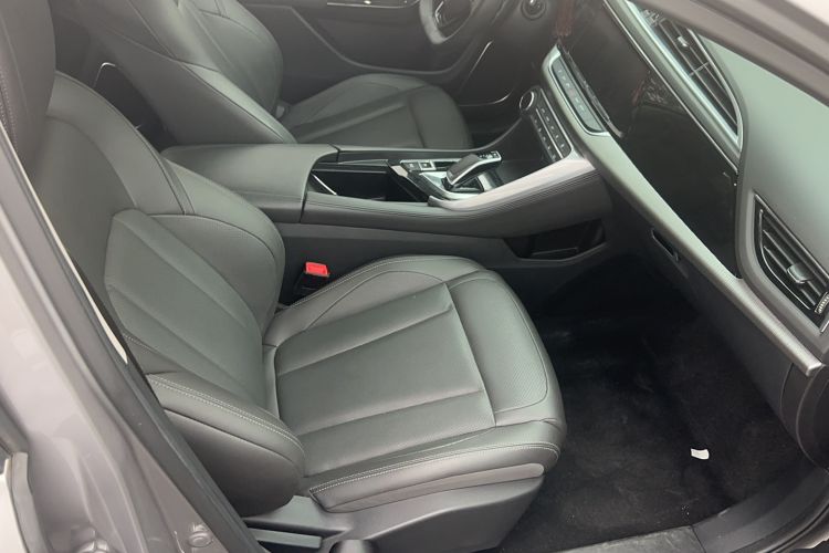 Used Dongfeng Aeolus AX7 2020 1.6T Automatic AI Navigation Model China VI Standard Right Front Seat