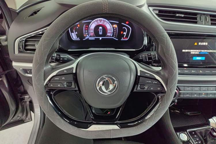 Used Dongfeng Aeolus AX7 2020 1.6T Automatic AI Pioneer Model China VI Standard Steering Wheel