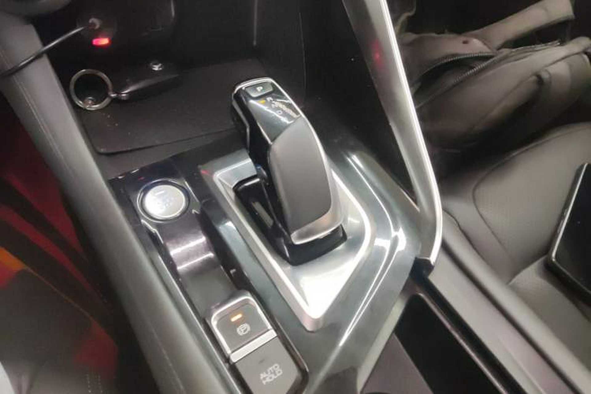Used Dongfeng Aeolus AX7 2020 1.6T Automatic AI Navigation Model China VI Standard Gear Lever