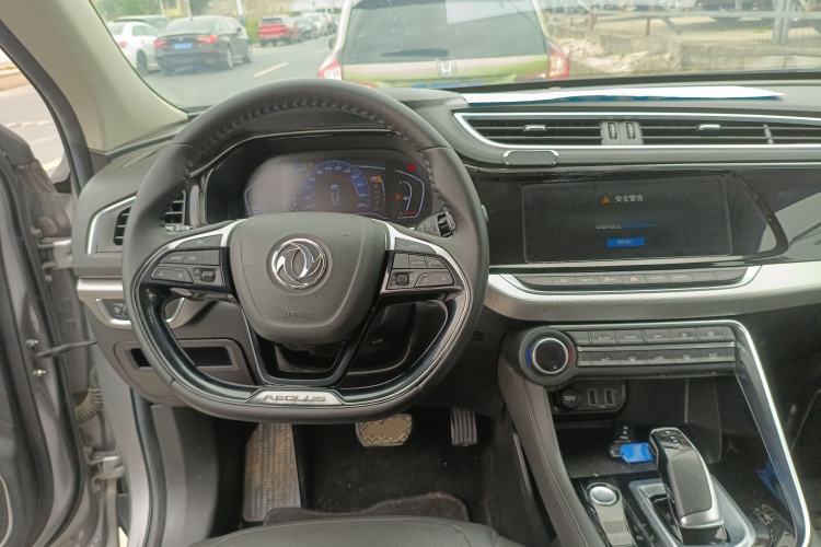 Used Dongfeng Aeolus AX7 2020 1.6T Automatic AI Navigation Model China VI Standard Center Console