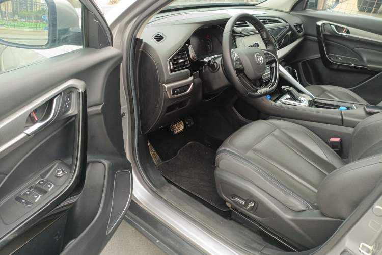 Used Dongfeng Aeolus AX7 2020 1.6T Automatic AI Navigation Model China VI Standard Driver Seat