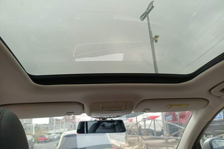 Used Dongfeng Aeolus AX7 2020 1.6T Automatic AI Navigation Model China VI Standard Headliner