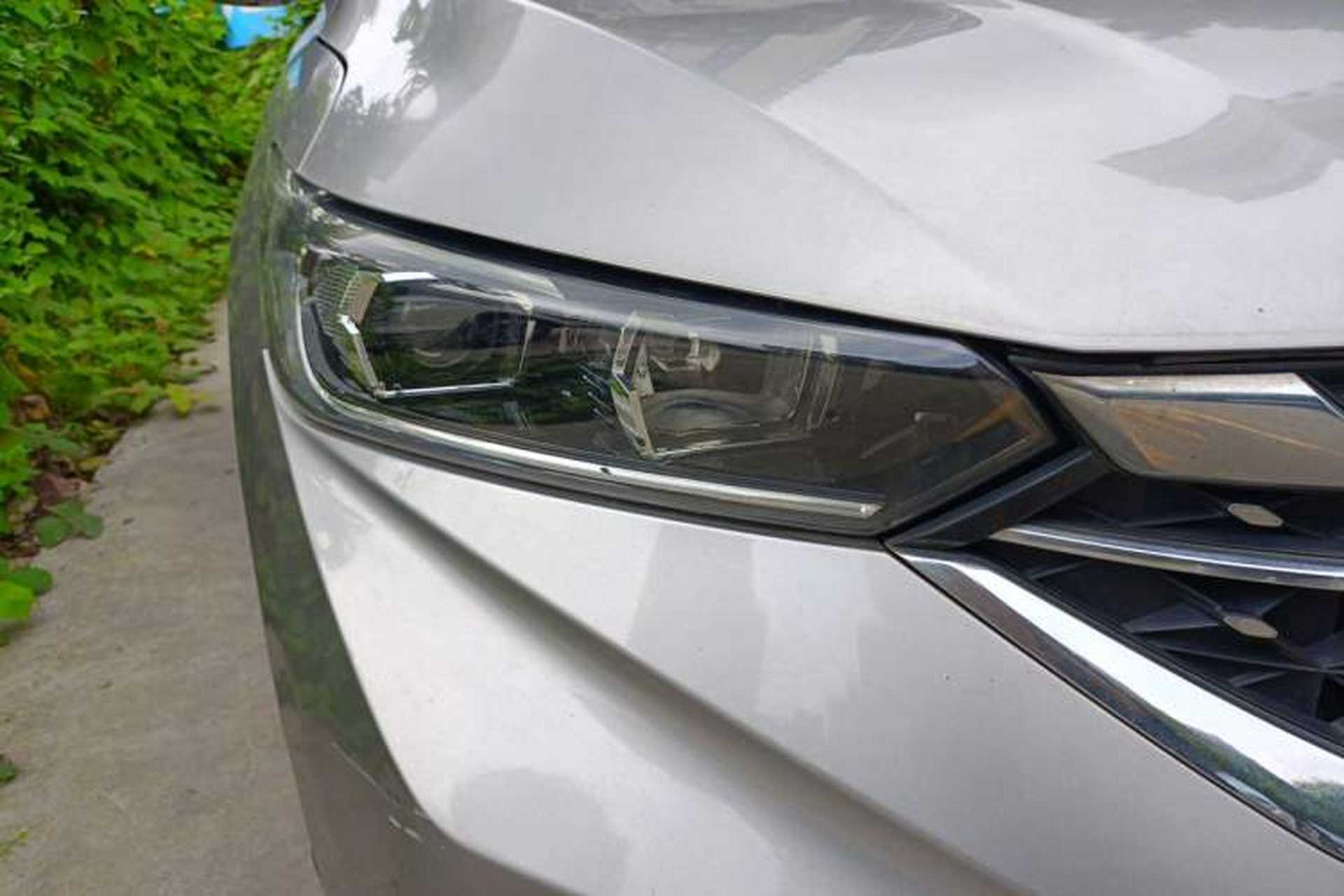 Used Dongfeng Aeolus AX7 2020 1.6T Automatic AI Pioneer Model China VI Standard Right Front Headlight