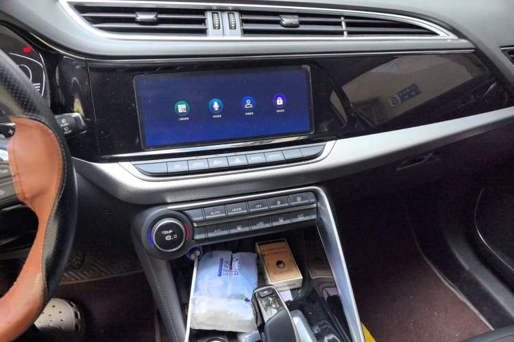 Used Dongfeng Aeolus AX7 2020 1.6T Automatic AI Navigation Model China VI Standard Audio And AC Panel