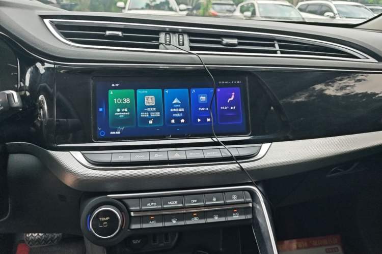 Used Dongfeng Aeolus AX7 2020 1.6T Automatic AI Pioneer Model China VI Standard Audio And AC Panel