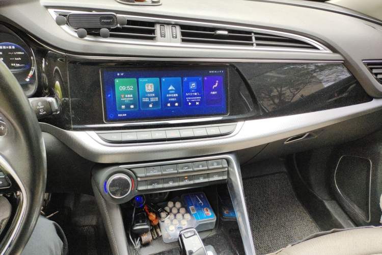 Used Dongfeng Aeolus AX7 2020 1.6T Automatic AI Navigation Model China VI Standard Audio And AC Panel