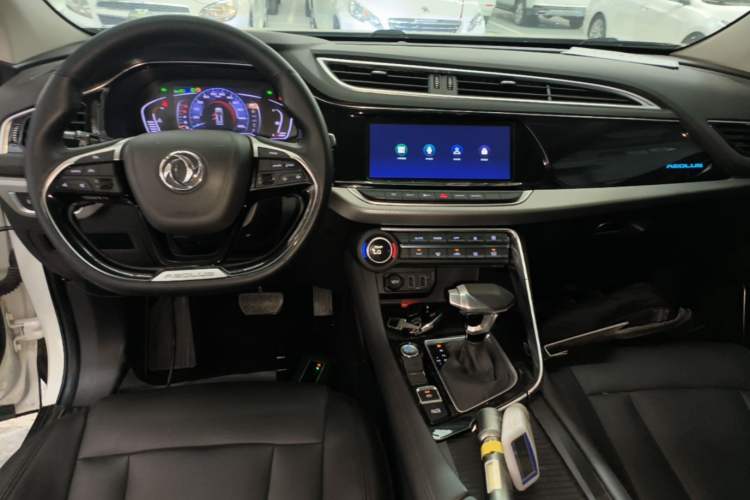 Used Dongfeng Aeolus AX7 2020 1.6T Automatic AI Pioneer Model China V Standard Center Console
