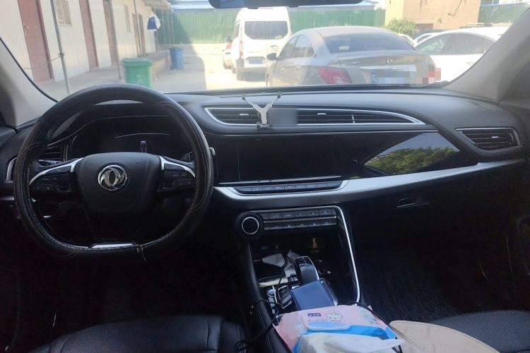Used Dongfeng Aeolus AX7 2020 1.6T Automatic AI Navigation Model China VI Standard Center Console