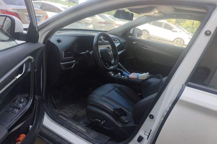 Used Dongfeng Aeolus AX7 2020 1.6T Automatic AI Navigation Model China VI Standard Driver Seat
