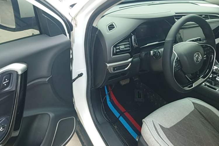 Used Dongfeng Aeolus AX7 2020 1.6T Automatic AI Pioneer Model China V Standard Driver Seat