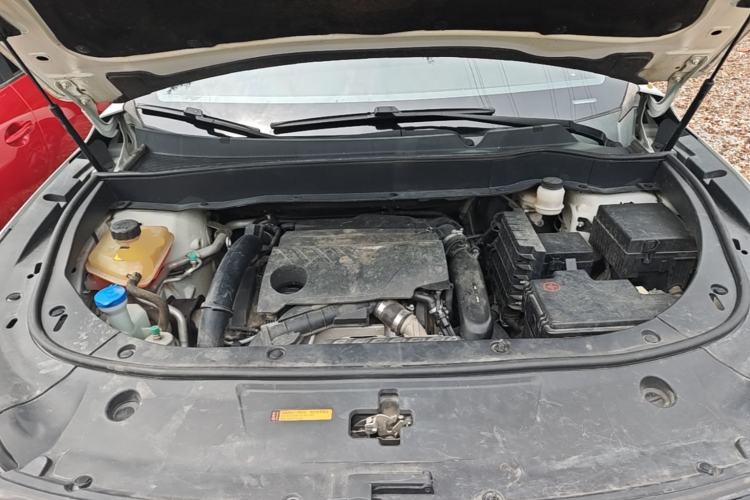 Used Dongfeng Aeolus AX7 2020 1.6T Automatic AI Pioneer Model China VI Standard Engine Bay
