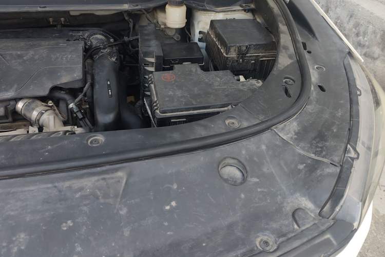 Used Dongfeng Aeolus AX7 2020 1.6T Automatic AI Navigation Model China VI Standard Engine Bay Left