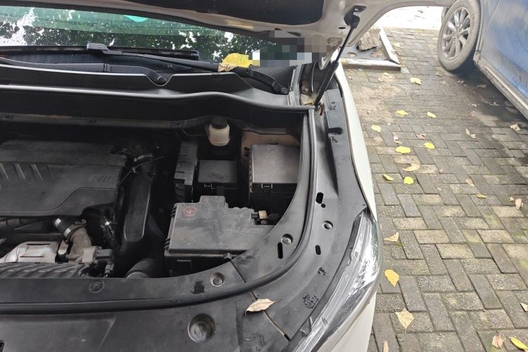 Used Dongfeng Aeolus AX7 2020 1.6T Automatic AI Navigation Model China VI Standard Engine Bay Left