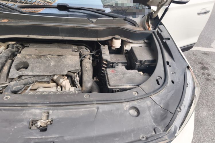 Used Dongfeng Aeolus AX7 2020 1.6T Automatic AI Navigation Model China VI Standard Engine Bay Left