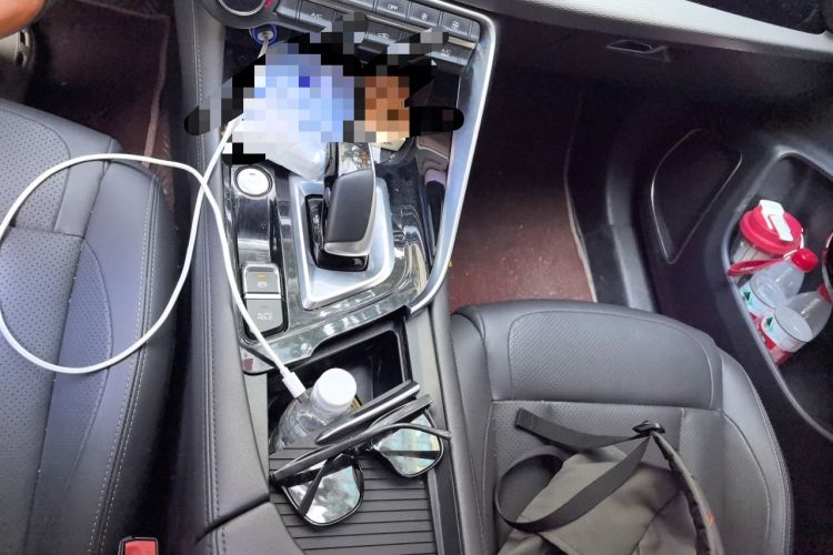 Used Dongfeng Aeolus AX7 2020 1.6T Automatic AI Navigation Model China VI Standard Gear Lever