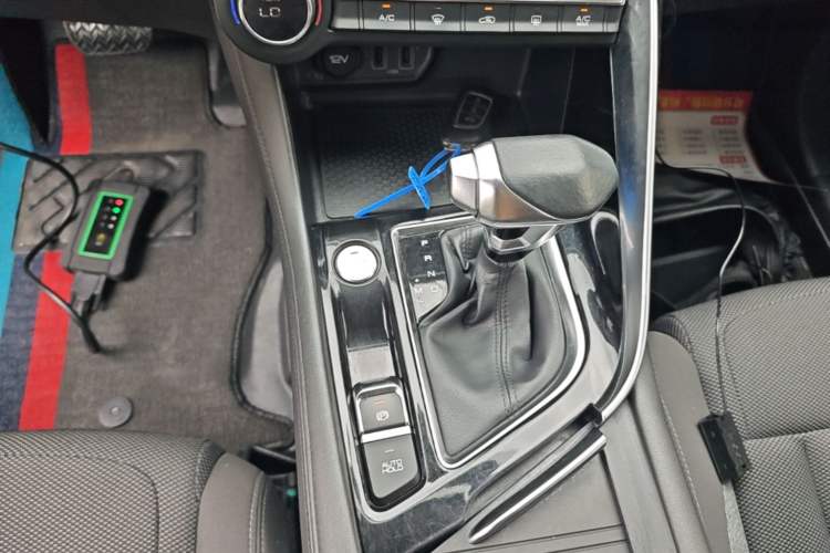 Used Dongfeng Aeolus AX7 2020 1.6T Automatic AI Pioneer Model China VI Standard Gear Lever