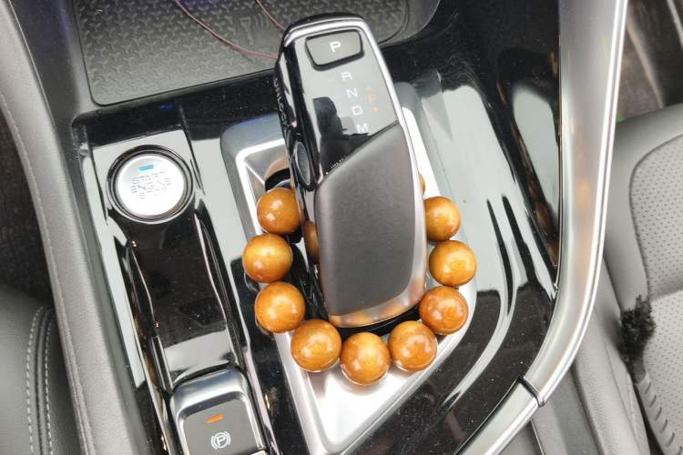 Used Dongfeng Aeolus AX7 2020 1.6T Automatic AI Flagship Version China VI Standard Gear Lever