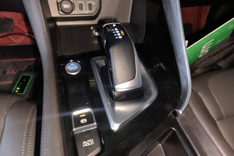 Used Dongfeng Aeolus AX7 2020 1.6T Automatic AI Navigation Model China VI Standard Gear Lever