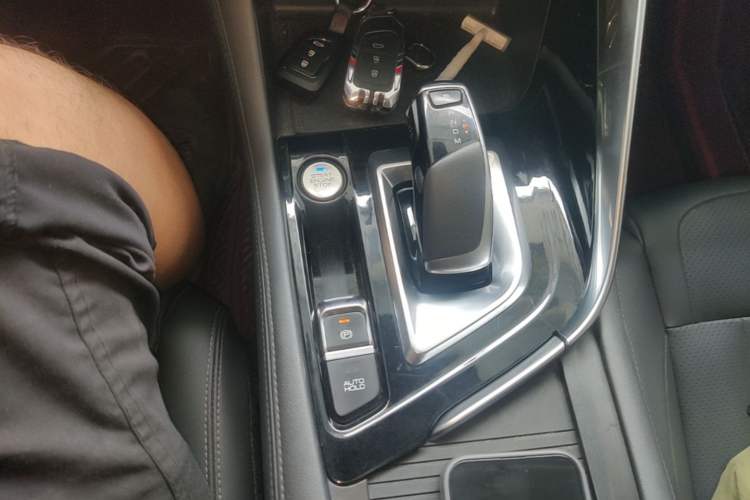 Used Dongfeng Aeolus AX7 2020 1.6T Automatic AI Flagship Version China VI Standard Gear Lever