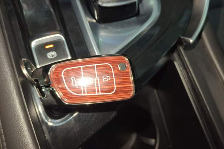 Used Dongfeng Aeolus AX7 2020 1.6T Automatic AI Flagship Version China VI Standard Interior 1