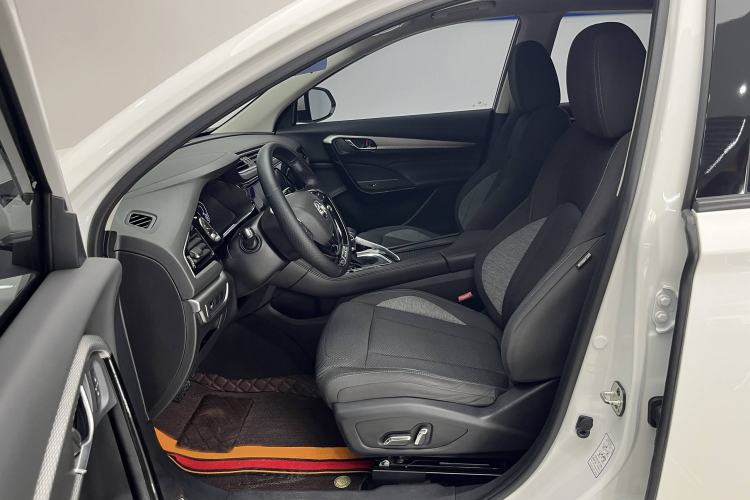 Used Dongfeng Aeolus AX7 2020 1.6T Automatic AI Pioneer Model China VI Standard Interior 2