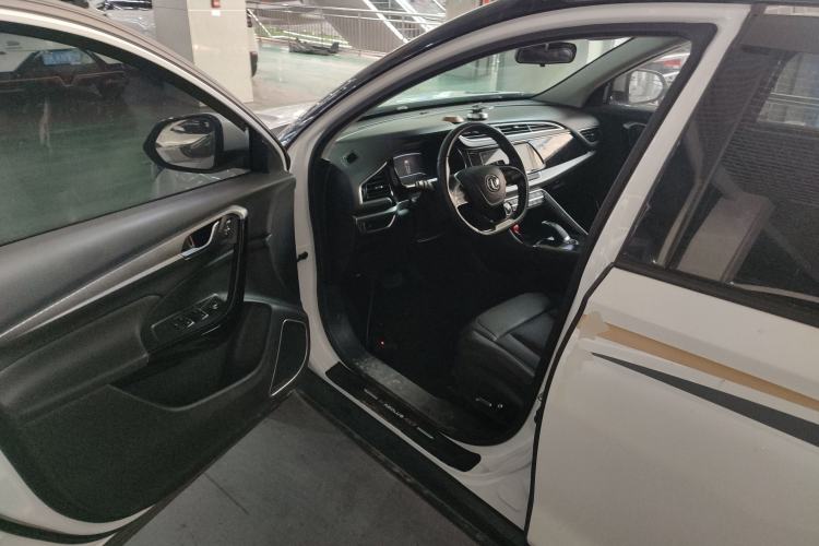 Used Dongfeng Aeolus AX7 2020 1.6T Automatic AI Navigation Model China VI Standard Interior 3