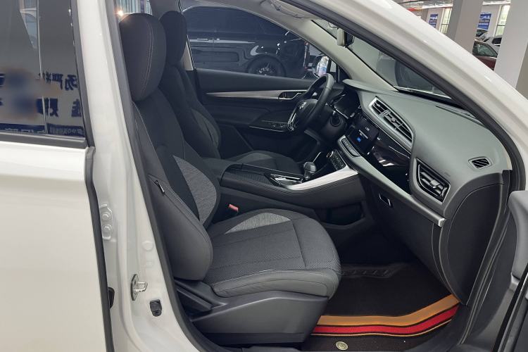 Used Dongfeng Aeolus AX7 2020 1.6T Automatic AI Pioneer Model China VI Standard Interior 4