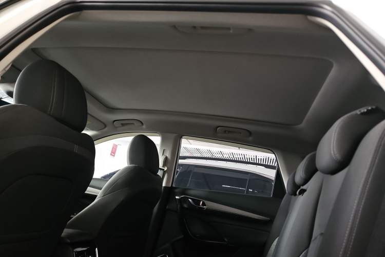 Used Dongfeng Aeolus AX7 2020 1.6T Automatic AI Pioneer Model China VI Standard Interior 5