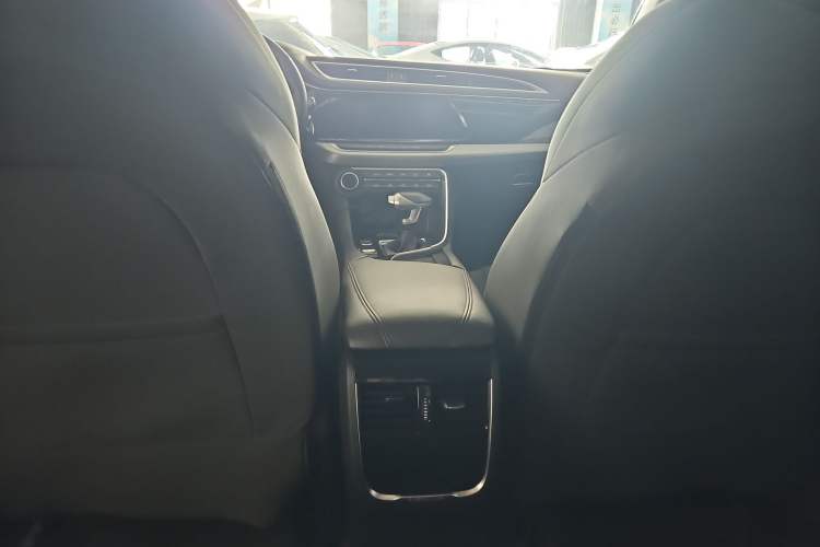 Used Dongfeng Aeolus AX7 2020 1.6T Automatic AI Pioneer Model China VI Standard Interior 9