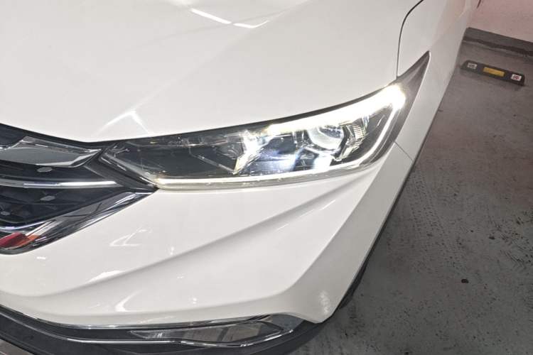 Used Dongfeng Aeolus AX7 2020 1.6T Automatic AI Pioneer Model China VI Standard Left Front Headlight