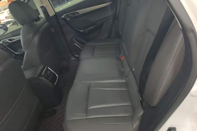 Used Dongfeng Aeolus AX7 2020 1.6T Automatic AI Flagship Version China VI Standard Left Rear Seat