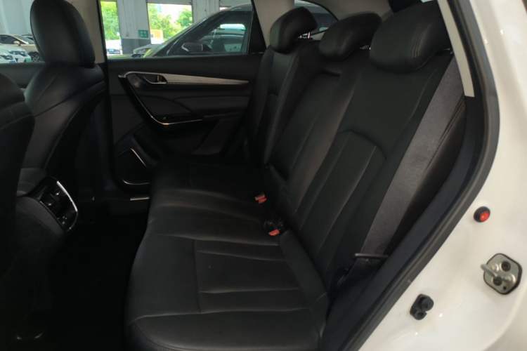 Used Dongfeng Aeolus AX7 2020 1.6T Automatic AI Pioneer Model China V Standard Left Rear Seat