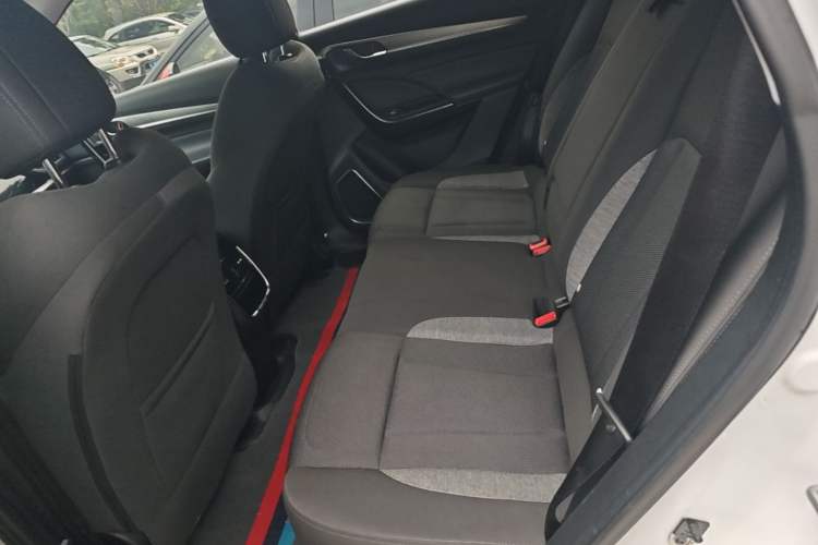 Used Dongfeng Aeolus AX7 2020 1.6T Automatic AI Pioneer Model China VI Standard Left Rear Seat