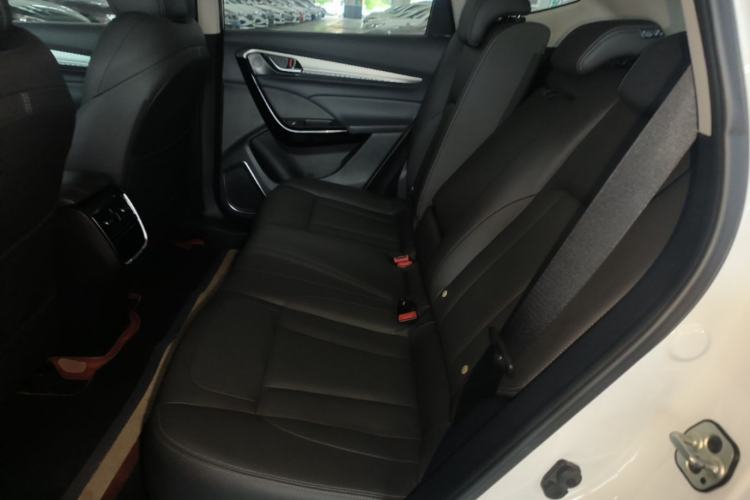 Used Dongfeng Aeolus AX7 2020 1.6T Automatic AI Navigation Model China VI Standard Left Rear Seat