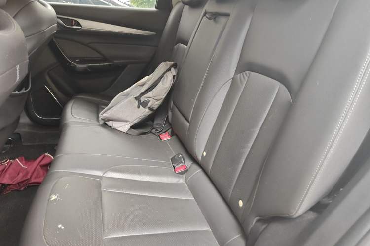 Used Dongfeng Aeolus AX7 2020 1.6T Automatic AI Navigation Model China VI Standard Left Rear Seat