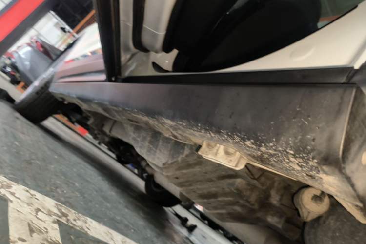 Used Dongfeng Aeolus AX7 2020 1.6T Automatic AI Navigation Model China VI Standard Left Side Sill