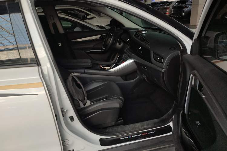 Used Dongfeng Aeolus AX7 2020 1.6T Automatic AI Navigation Model China VI Standard Right Front Seat