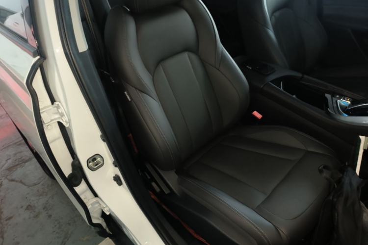 Used Dongfeng Aeolus AX7 2020 1.6T Automatic AI Navigation Model China VI Standard Right Front Seat