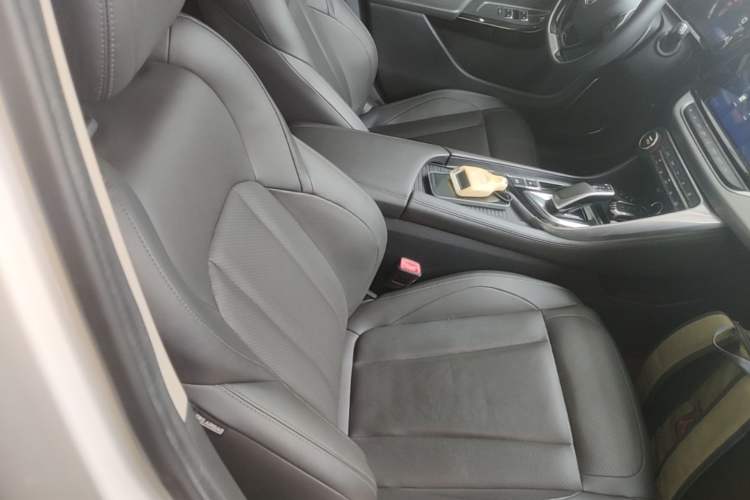 Used Dongfeng Aeolus AX7 2020 1.6T Automatic AI Flagship Version China VI Standard Right Front Seat