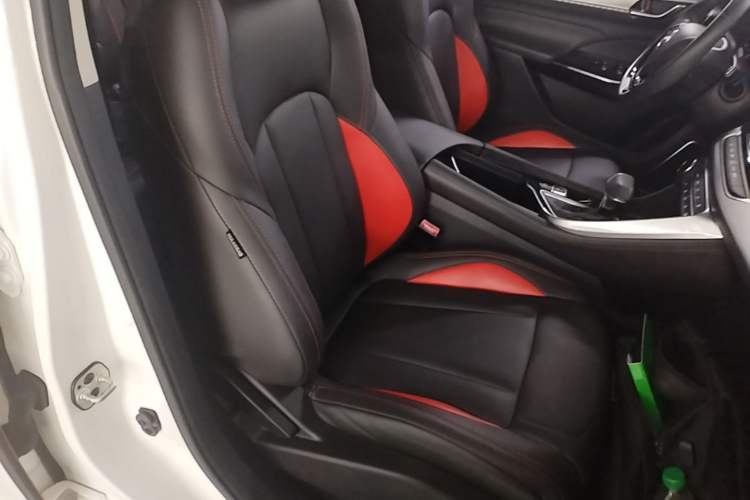 Used Dongfeng Aeolus AX7 2020 1.6T Automatic AI Pioneer Model China VI Standard Right Front Seat