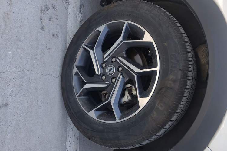Used Dongfeng Aeolus AX7 2020 1.6T Automatic AI Navigation Model China VI Standard Right Front Wheel Hub