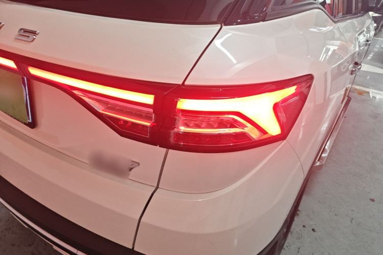 Used Dongfeng Aeolus AX7 2020 1.6T Automatic AI Pioneer Model China VI Standard Right Rear Taillight
