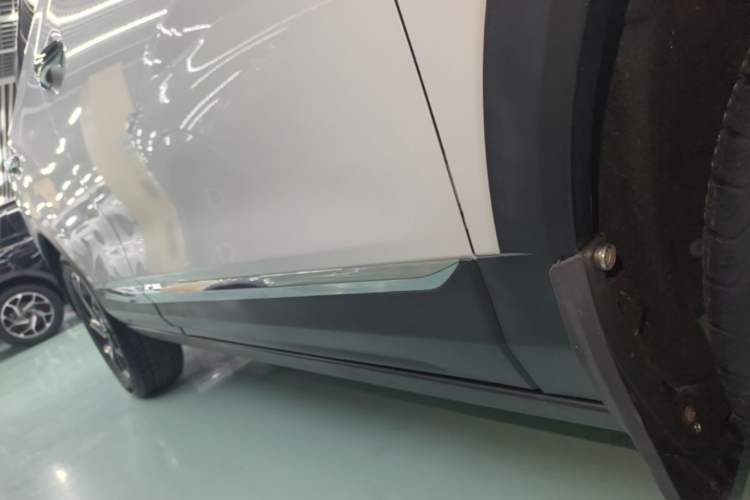 Used Dongfeng Aeolus AX7 2020 1.6T Automatic AI Flagship Version China VI Standard Right Side Sill