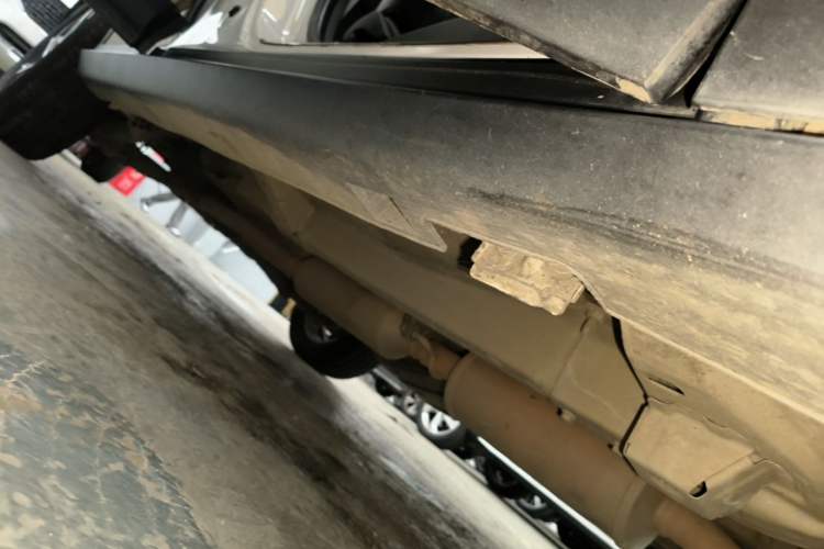 Used Dongfeng Aeolus AX7 2020 1.6T Automatic AI Pioneer Model China V Standard Right Side Sill
