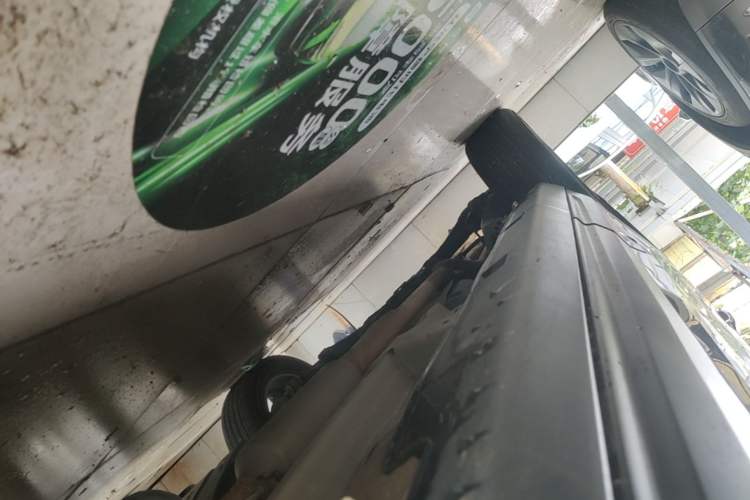 Used Dongfeng Aeolus AX7 2020 1.6T Automatic AI Flagship Version China VI Standard Right Side Sill