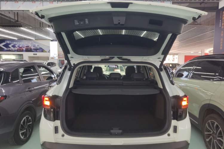Used Dongfeng Aeolus AX7 2020 1.6T Automatic AI Flagship Version China VI Standard Trunk