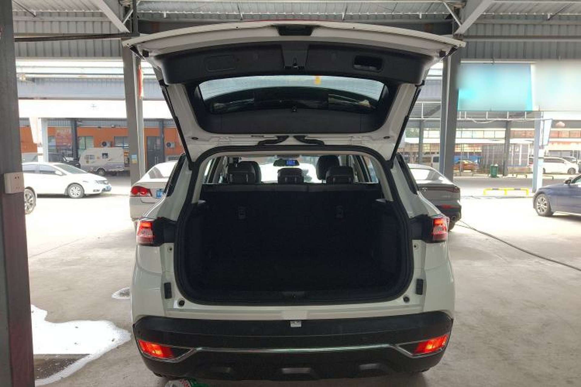 Used Dongfeng Aeolus AX7 2020 1.6T Automatic AI Navigation Model China VI Standard Trunk
