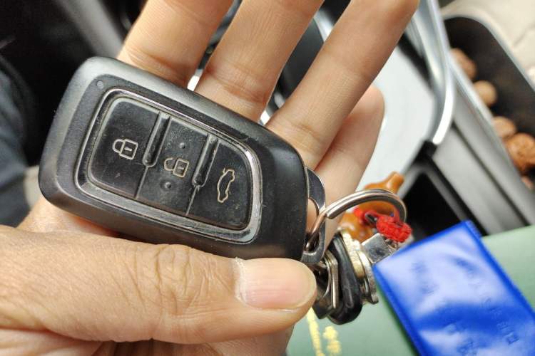 Used Dongfeng Aeolus AX7 2020 1.6T Automatic AI Navigation Model China VI Standard Vehicle Key