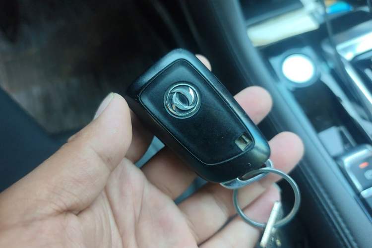 Used Dongfeng Aeolus AX7 2020 1.6T Automatic AI Navigation Model China VI Standard Vehicle Key